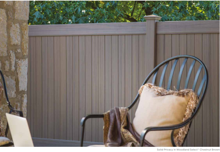 Solid Privacy in Woodland SelectTM Chestnut Brown_Bradenton Florida_FencingCrewe