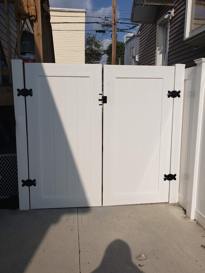 Fence Gate Installation (Labor Only)